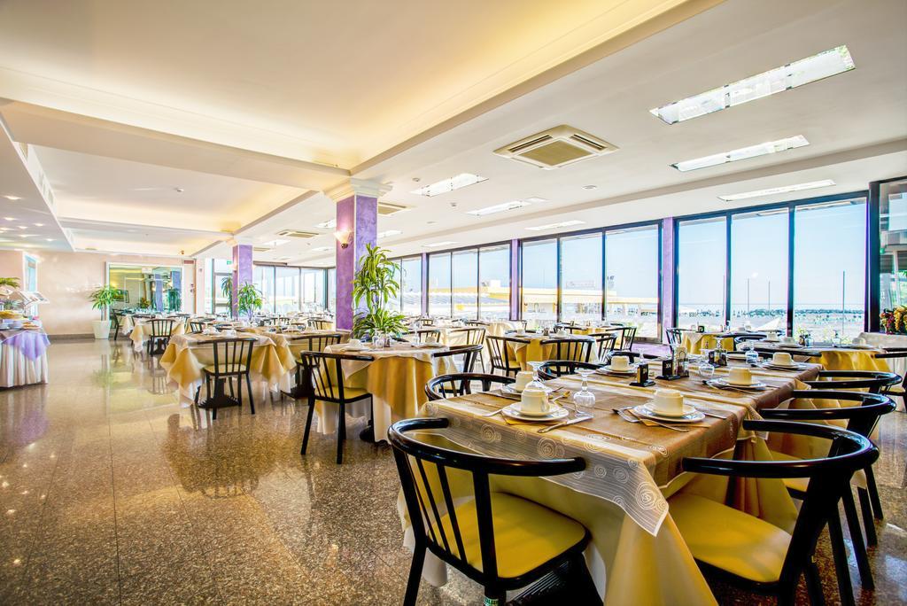 Hotel Caesar Paladium 리미니 외부 사진